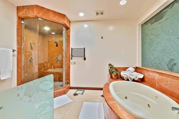 Celebrity Oceanfront Estate Сasa de vacaciones